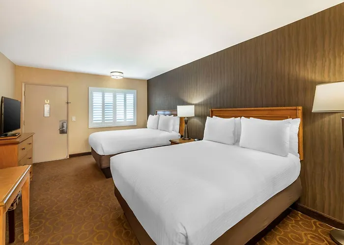 Best Western Plus Pavilions