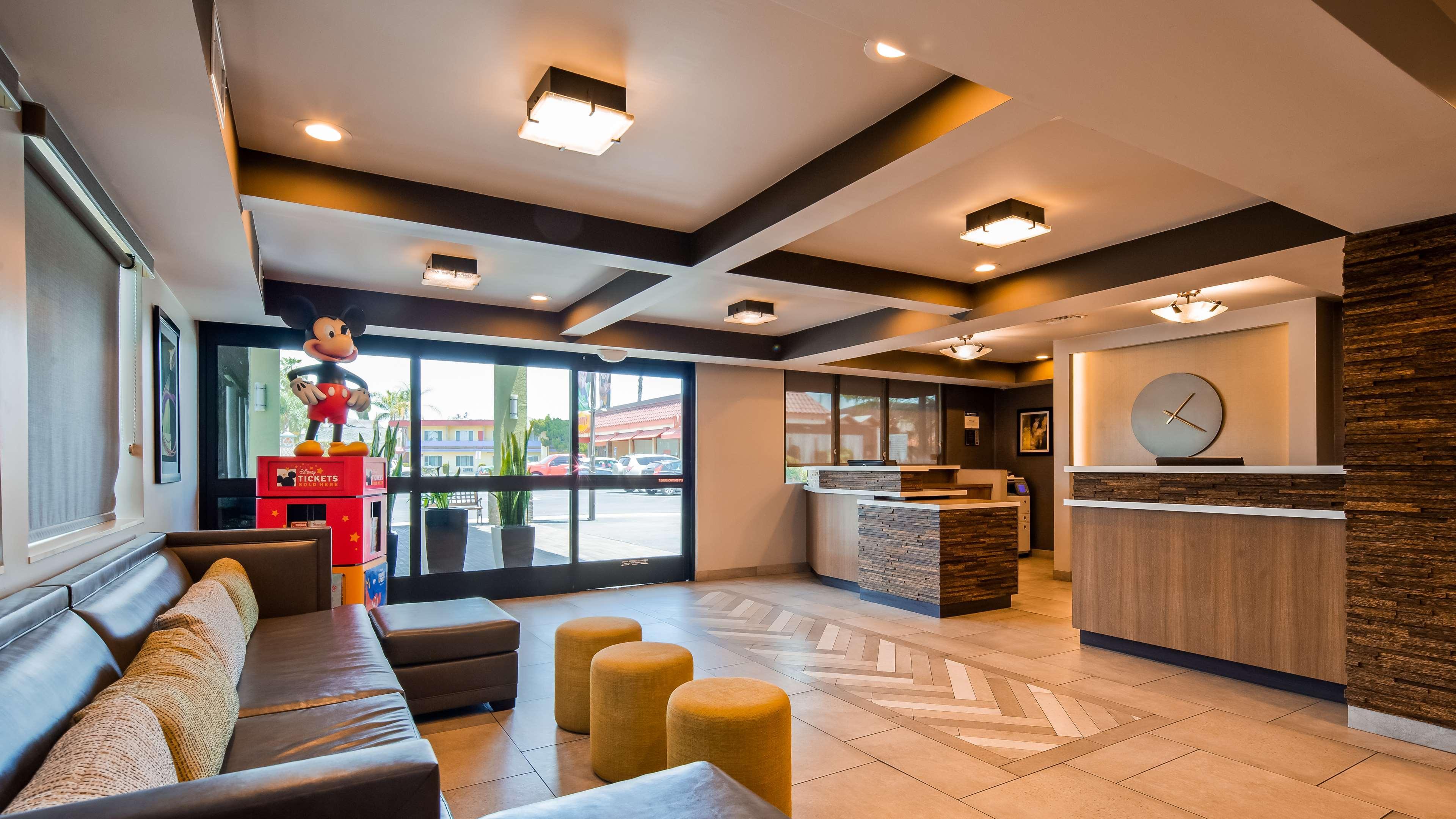 Western Pavilions Hotel 3*
