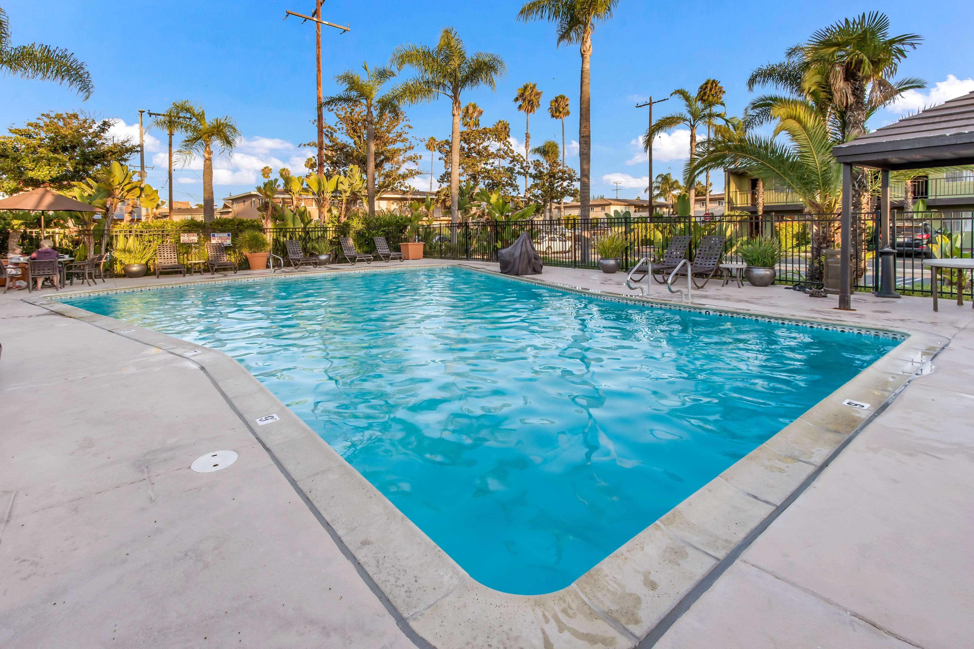 Hotel Western Pavilions 3*