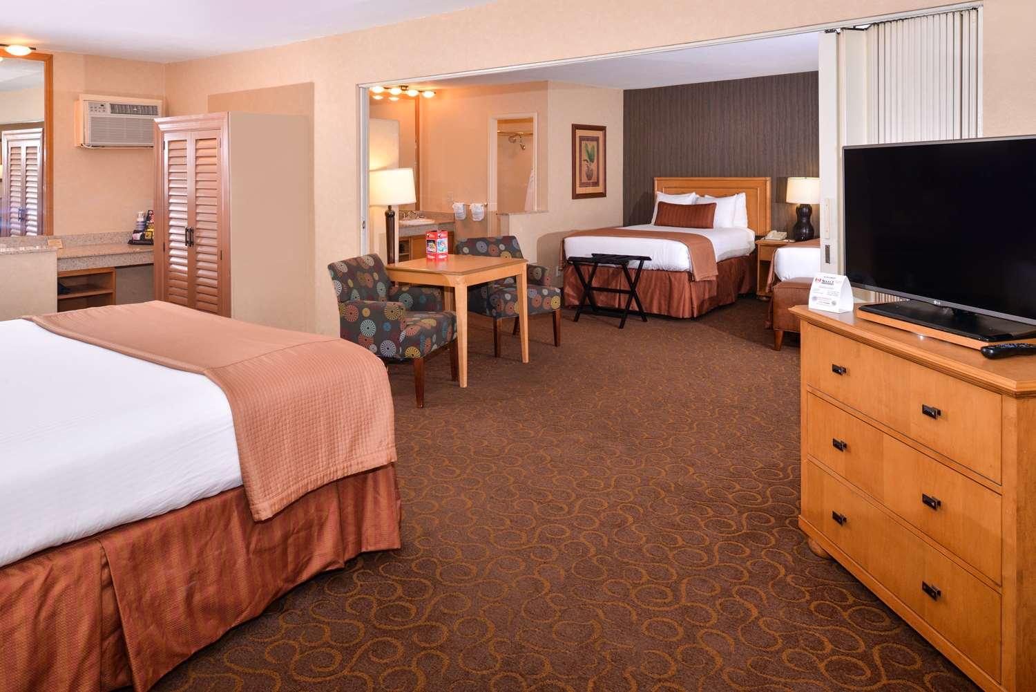 Hotel Western Pavilions